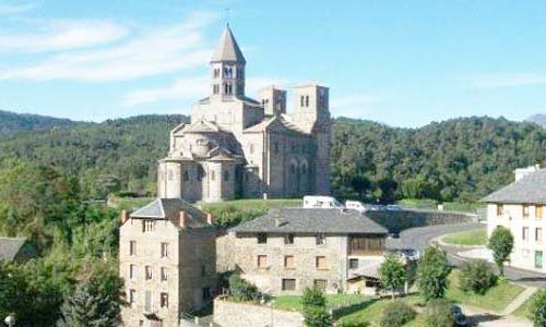 L'Église de Saint-Nectaire (Puy-de-Dôme)