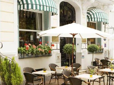 HÔTEL LES NATIONS A VICHY, ALLIER