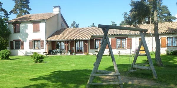 Auberge Les Volpilires  Ruynes en Margeride (Cantal)