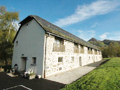 La Grange de Devezou  Saint-Jacques des Blats (Cantal)