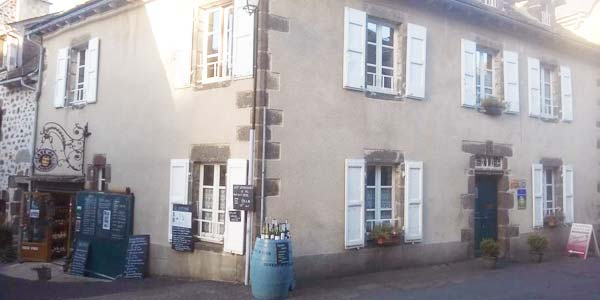 La Maison de Barrouze  Salers (Cantal)