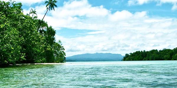 Îles Salomon (État monarchique membre du Commonwealth)