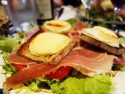 Salade du terroir au Cantal jeune